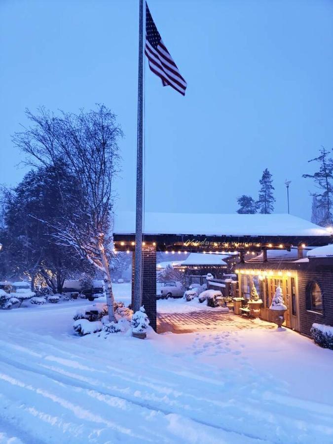Coachman Inn Oak Harbor Exteriör bild