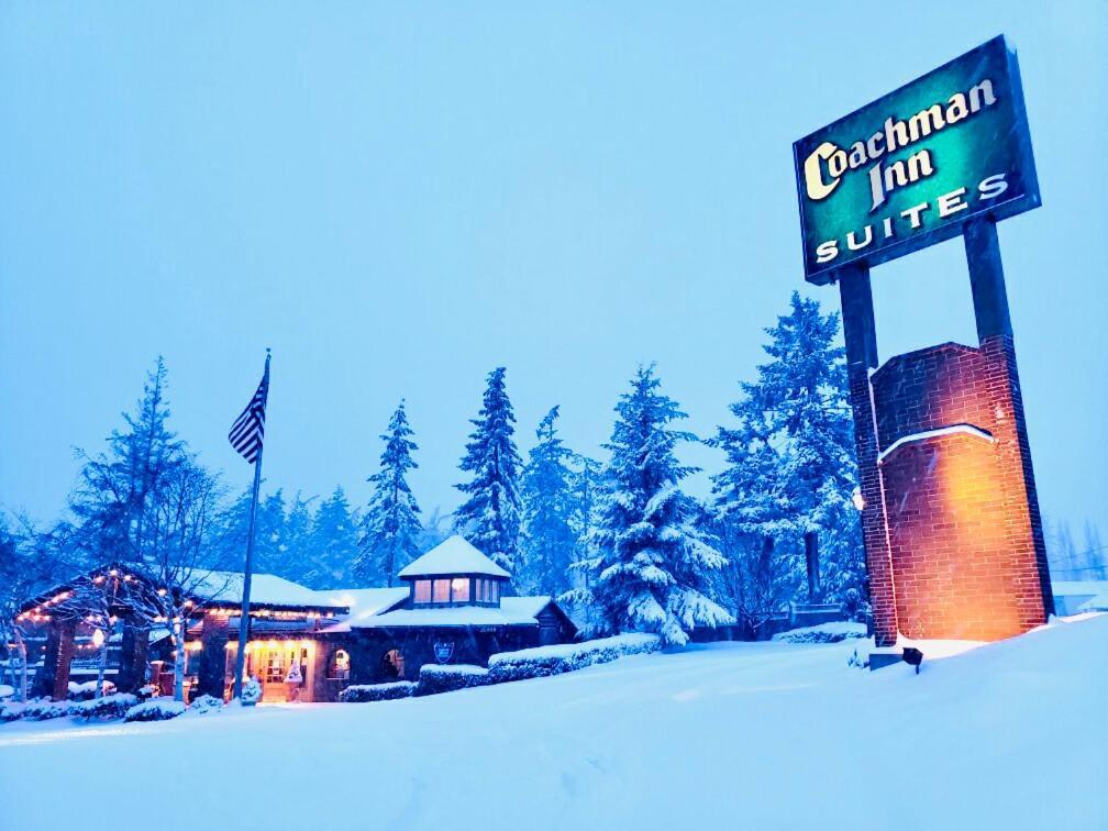 Coachman Inn Oak Harbor Exteriör bild